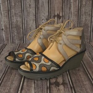 Size 40/9-9.5 Womens Fly London Yeji Silver Gray Leather Wedge Sandals VGUC!